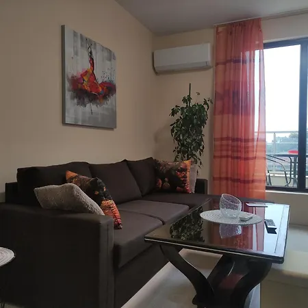 за гости николова