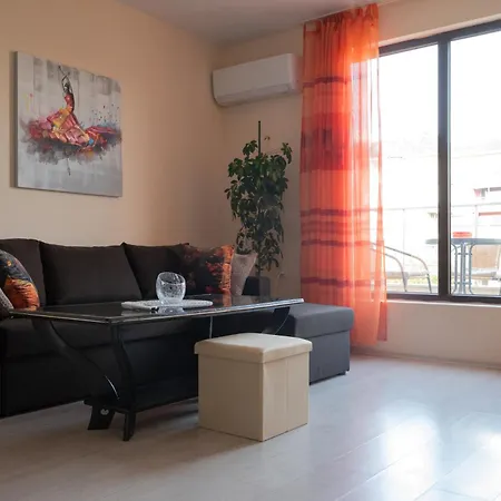 за гости николова * Plovdiv